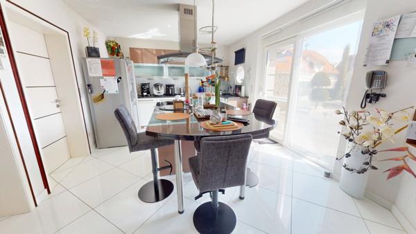 Maison d’exception aux volumes spectaculaires – Seltz