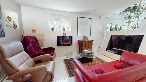 Maison d’exception aux volumes spectaculaires – Seltz