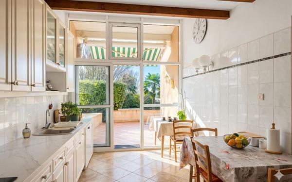 Maison à vendre    3 pièces •  Roussillon