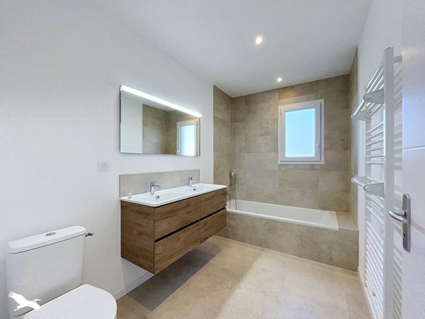 Maison à vendre 353 760 € Arvert 5 p 102 m² DPE