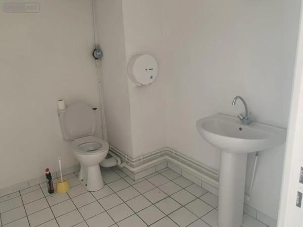 Location - Fonds et/ou murs commerciaux Arras 62000 2 pièces 46 m 2