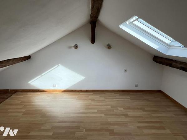 LA CHAPELLE EN SERVAL appartement T2