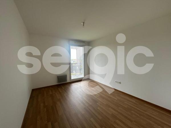Location 3 Pieces 65 80000 Amiens 25 1511 01 0005
