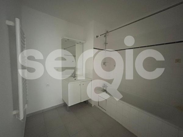 Location 3 Pieces 65 80000 Amiens 25 1511 01 0005