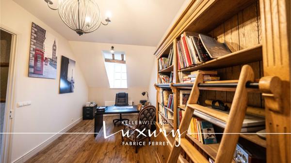CHARROUX - 03140 : maison T14 (465 m²) en vente
