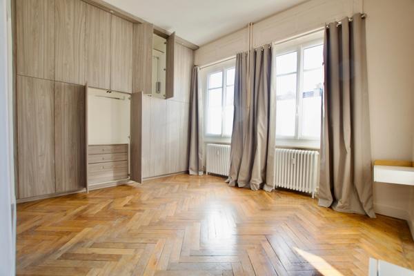 ANNEMASSE CENTRE (74100) - T5 HAUSSMANNIEN - 161 M²