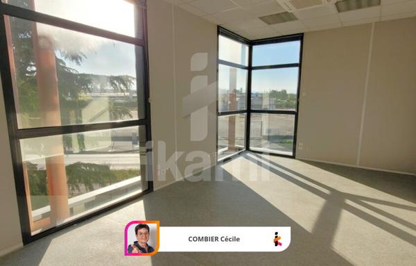 Bureaux 246 m2 à Portes les Valence