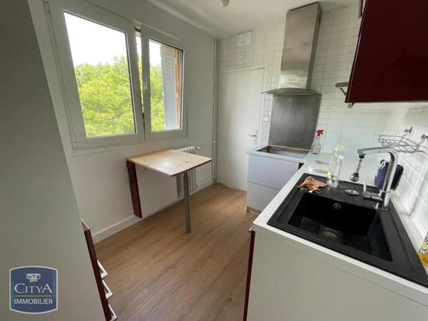 Appartement à louer 4 pièces 65.76m² Limoges (87000)