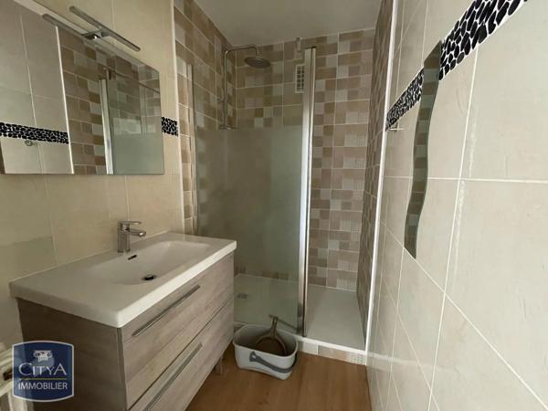 Appartement à louer 4 pièces 65.76m² Limoges (87000)