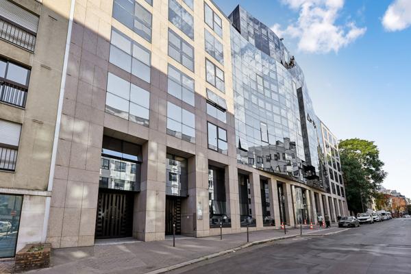 Bureaux 283,5 m² avec terrasse privative à louer à Paris 15e - Disponibilité immédiate
