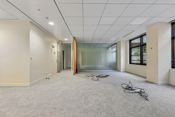 Bureaux 283,5 m² avec terrasse privative à louer à Paris 15e - Disponibilité immédiate