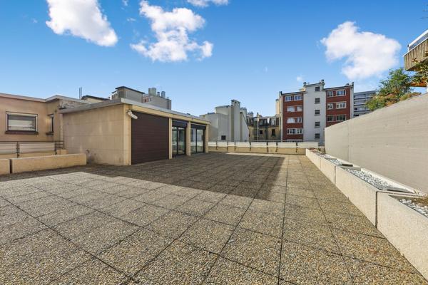 Bureaux 283,5 m² avec terrasse privative à louer à Paris 15e - Disponibilité immédiate
