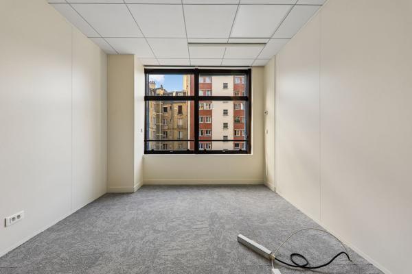 Bureaux 283,5 m² avec terrasse privative à louer à Paris 15e - Disponibilité immédiate