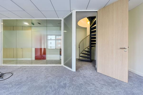 Bureaux 283,5 m² avec terrasse privative à louer à Paris 15e - Disponibilité immédiate