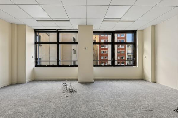 Bureaux 283,5 m² avec terrasse privative à louer à Paris 15e - Disponibilité immédiate