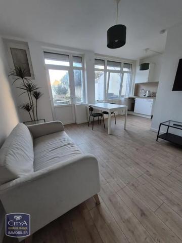 Appartement à louer 2 pièces 31.35m² Cambrai (59400)