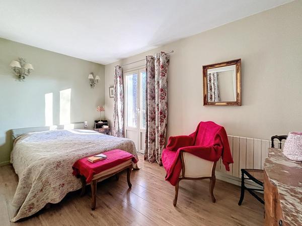 VILLA - 6 pièces - 154 m2