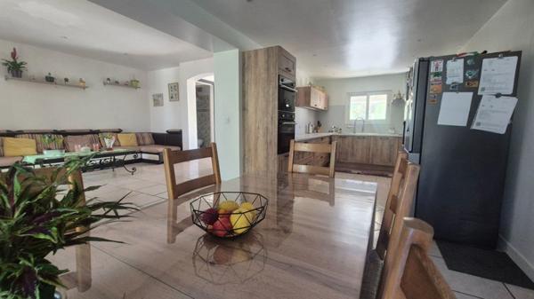Maison à vendre 699 000 € Ollioules 8 p 168 m² DPE B