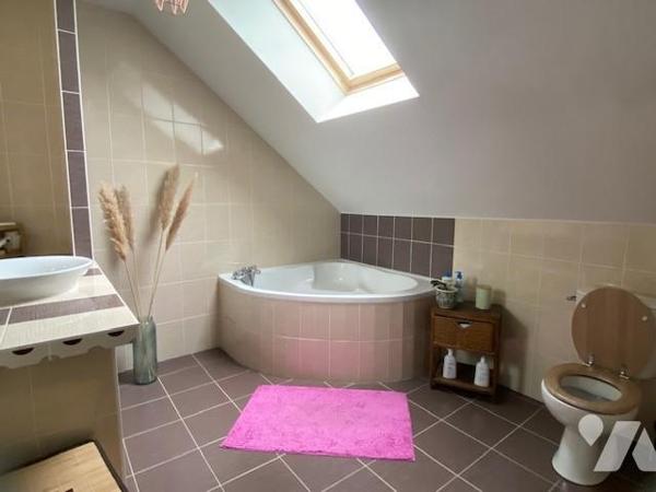 MAISON D'HABITATION TYPE LONGERE AVEC PISCINE