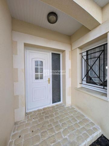 Maison Chateaubernard 7 pièce(s) 208.59 m2 CRIT 391180