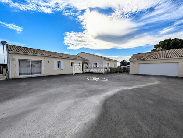 Maison Chateaubernard 7 pièce(s) 208.59 m2 CRIT 391180