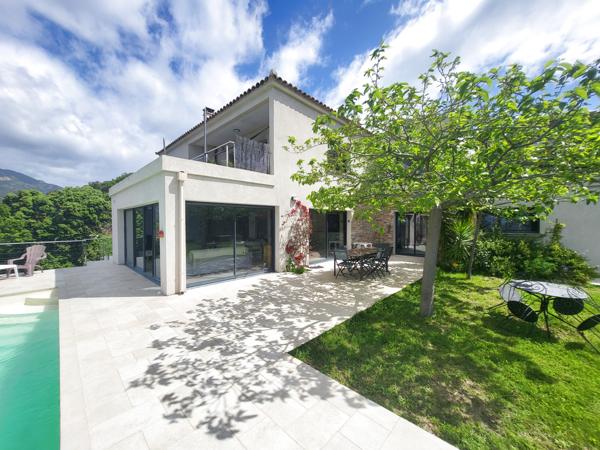 VILLA VUE MER 240 M2 - PROCHE D'AJACCIO  Eccica-Suarella (20117)