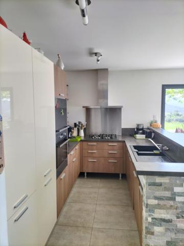 VILLA VUE MER 240 M2 - PROCHE D'AJACCIO  Eccica-Suarella (20117)