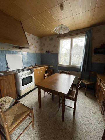 Pavillon sur terrain 3188 m2