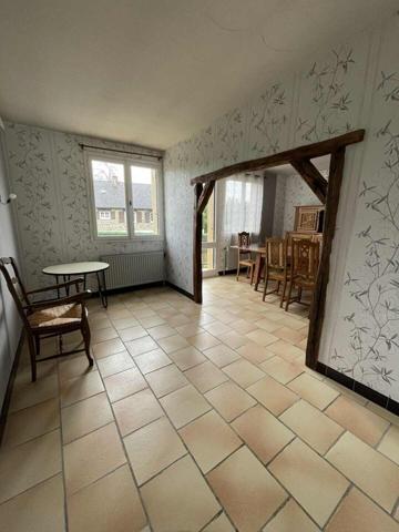 Pavillon sur terrain 3188 m2