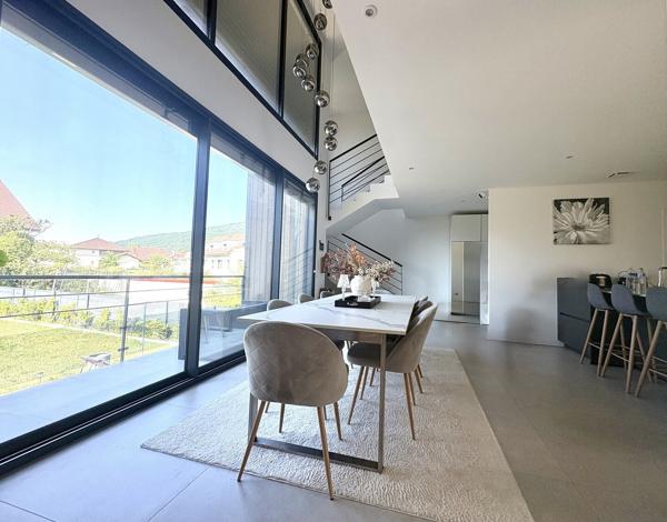 Villa contemporaine 197m2 avec terrain constructible 1532m2