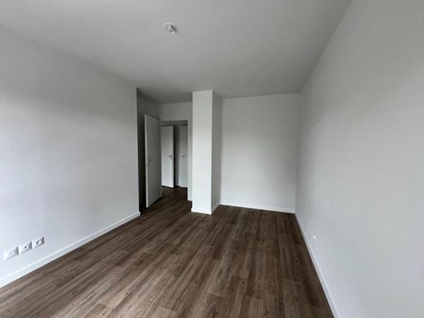 A LOUER : T3 à ROUBAIX • Rue Victor Hugo - ROUBAIX • 810 € CC • Réf. 818-4207