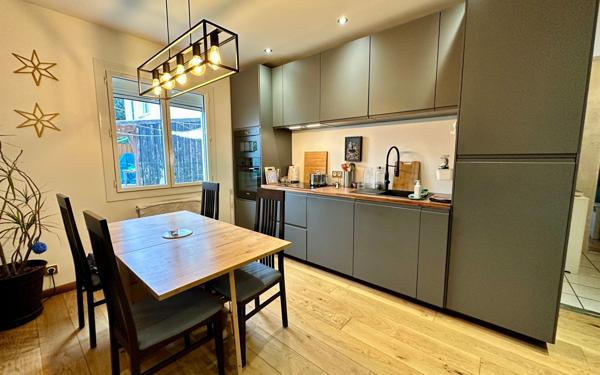 Maison à vendre    3 pièces •  Cenon