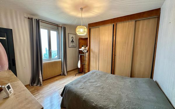 Maison à vendre    3 pièces •  Cenon