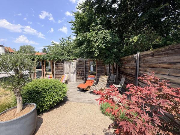 À vendre - Maison contemporaine, 7 pièces située à Villeneuve-d'Ascq (59491)
