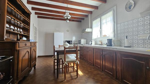 Casteljaloux (47700) Plain pied de type "Landaise" proche centre ville