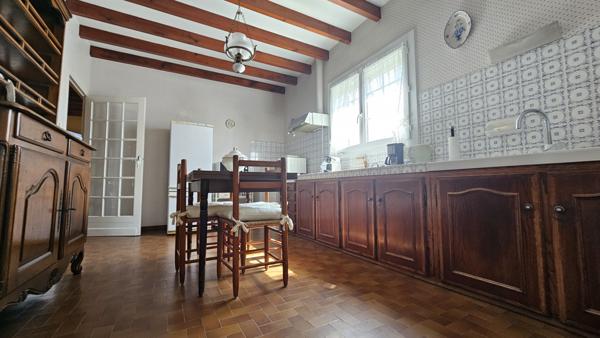 Casteljaloux (47700) Plain pied de type "Landaise" proche centre ville