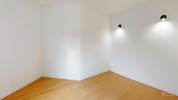 Un appartement au positionnement premium sur Golf et 800m du métro.