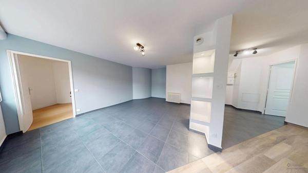 Un appartement au positionnement premium sur Golf et 800m du métro.