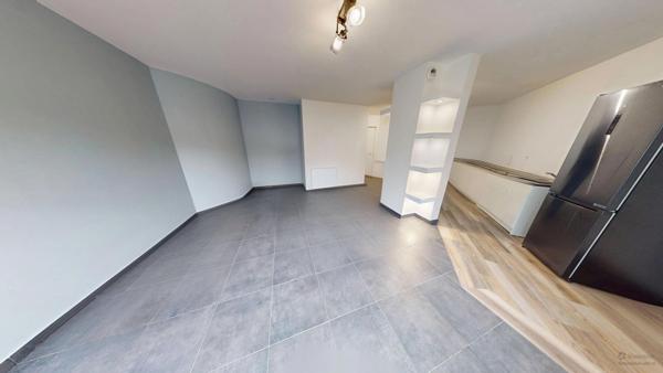 Un appartement au positionnement premium sur Golf et 800m du métro.