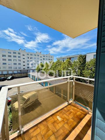 À vendre : Appartement 4 pièces à Lyon 8e Arrondissement - Quartier Santy