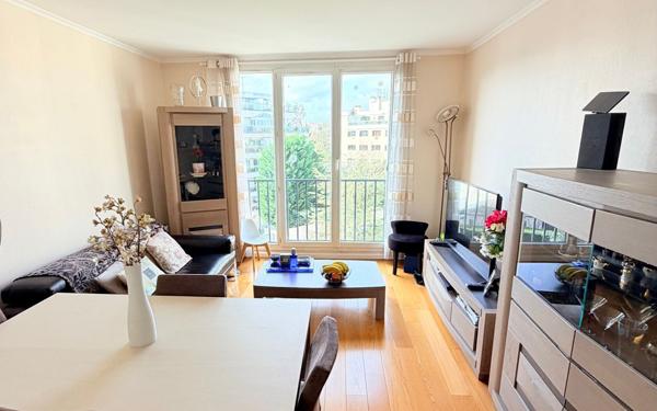 Appartement à vendre    3 pièces • 54,48 m2 Joinville-le-Pont