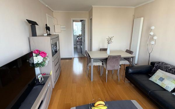 Appartement à vendre    3 pièces • 54,48 m2 Joinville-le-Pont