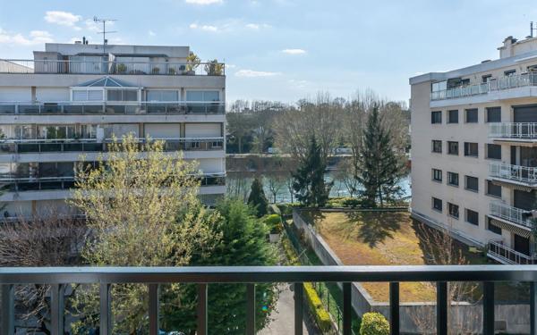 Appartement à vendre    3 pièces • 54,48 m2 Joinville-le-Pont