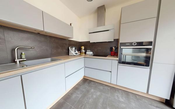 Appartement à vendre    4 pièces • 99,81 m2 Wolfisheim