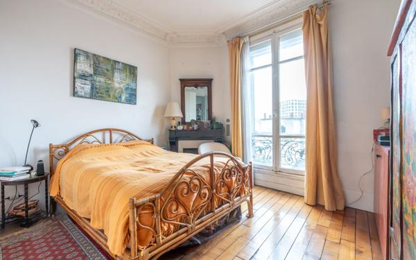 Appartement à vendre    3 pièces • 57,18 m2 Paris 12