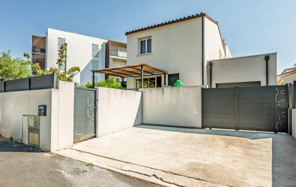 Vente Villa de charme à Bessan avec terrasse neuf Bessan