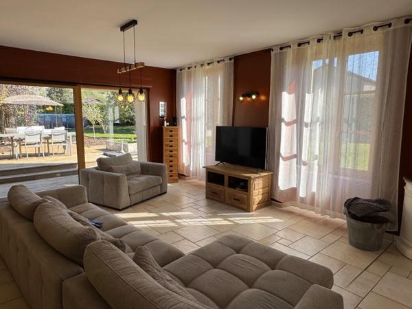 MAISON DE MAÎTRE 5 CHAMBRES, PARC ARBORÉ ET VASTES DÉPENDANCES