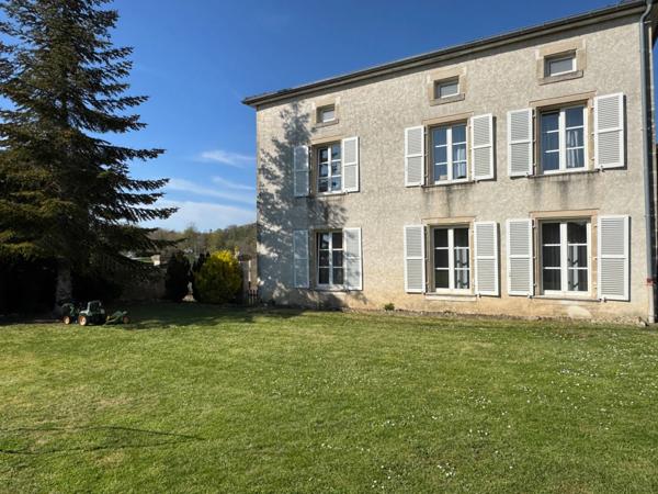 MAISON DE MAÎTRE 5 CHAMBRES, PARC ARBORÉ ET VASTES DÉPENDANCES