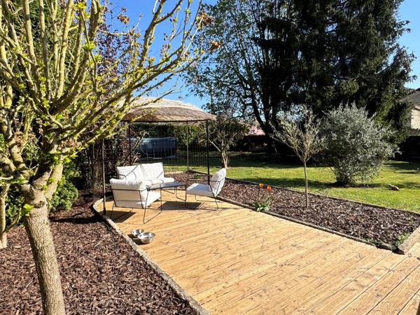 MAISON DE MAÎTRE 5 CHAMBRES, PARC ARBORÉ ET VASTES DÉPENDANCES