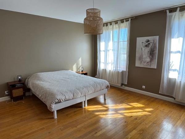 MAISON DE MAÎTRE 5 CHAMBRES, PARC ARBORÉ ET VASTES DÉPENDANCES